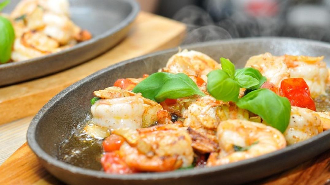 Garlic Prawn & Broccoli Symphony